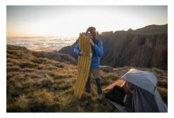 Matelas Forclaz Trek MT500 Large Jaune -Sortie de tente unnamed file 117