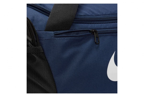 Sac De Sport Nike Brasilia 9.5 Small Bleu 5 Sac De Sport Nike Brasilia 9.5 Small Bleu – Image 3