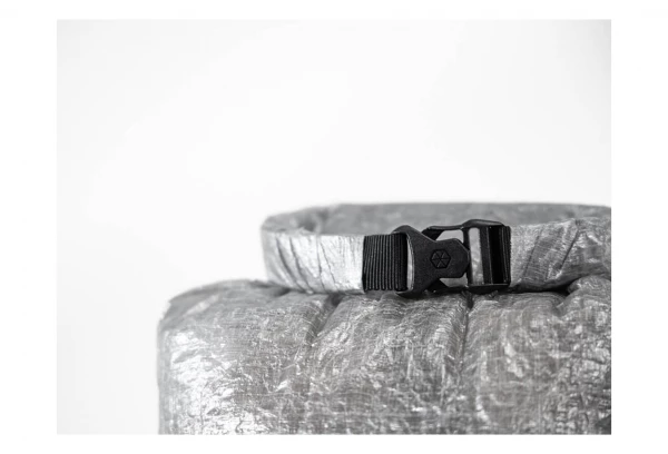 Sac étanche Samaya Equipment Drybag 12L Gris 6 Sac étanche Samaya Equipment Drybag 12L Gris – Image 4