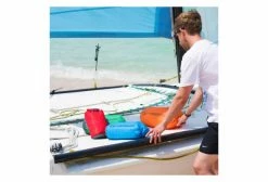 Sac Étanche Lifeventure Ultralight 2L Rouge 7 Sac Étanche Lifeventure Ultralight 2L Rouge -Sortie de tente unnamed file 855